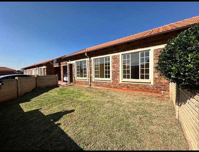 3 BEDROOM DUPLEX FOR SALE IN THE ORCHARDS